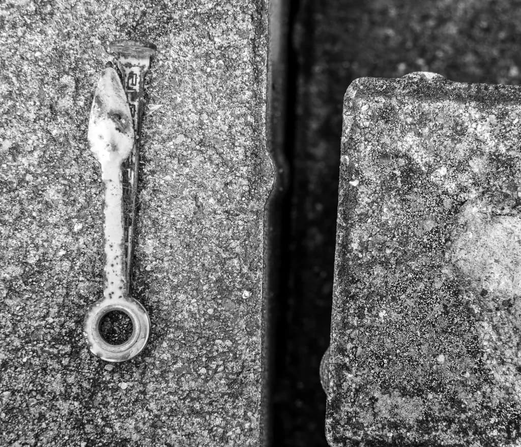 Worn Mechanism