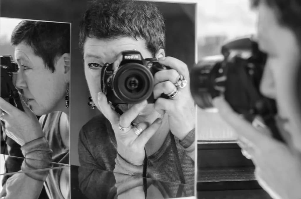 Mirror Focus