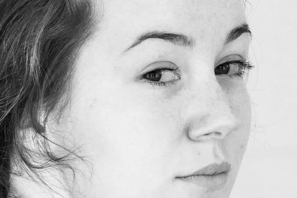 Subtle Gaze