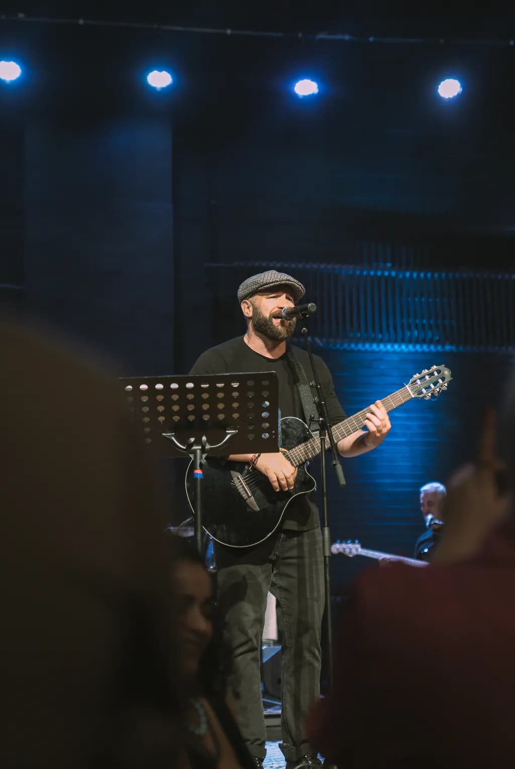 Stage Strum