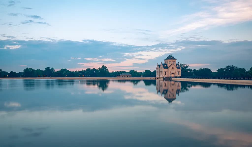 Lake Reflection House