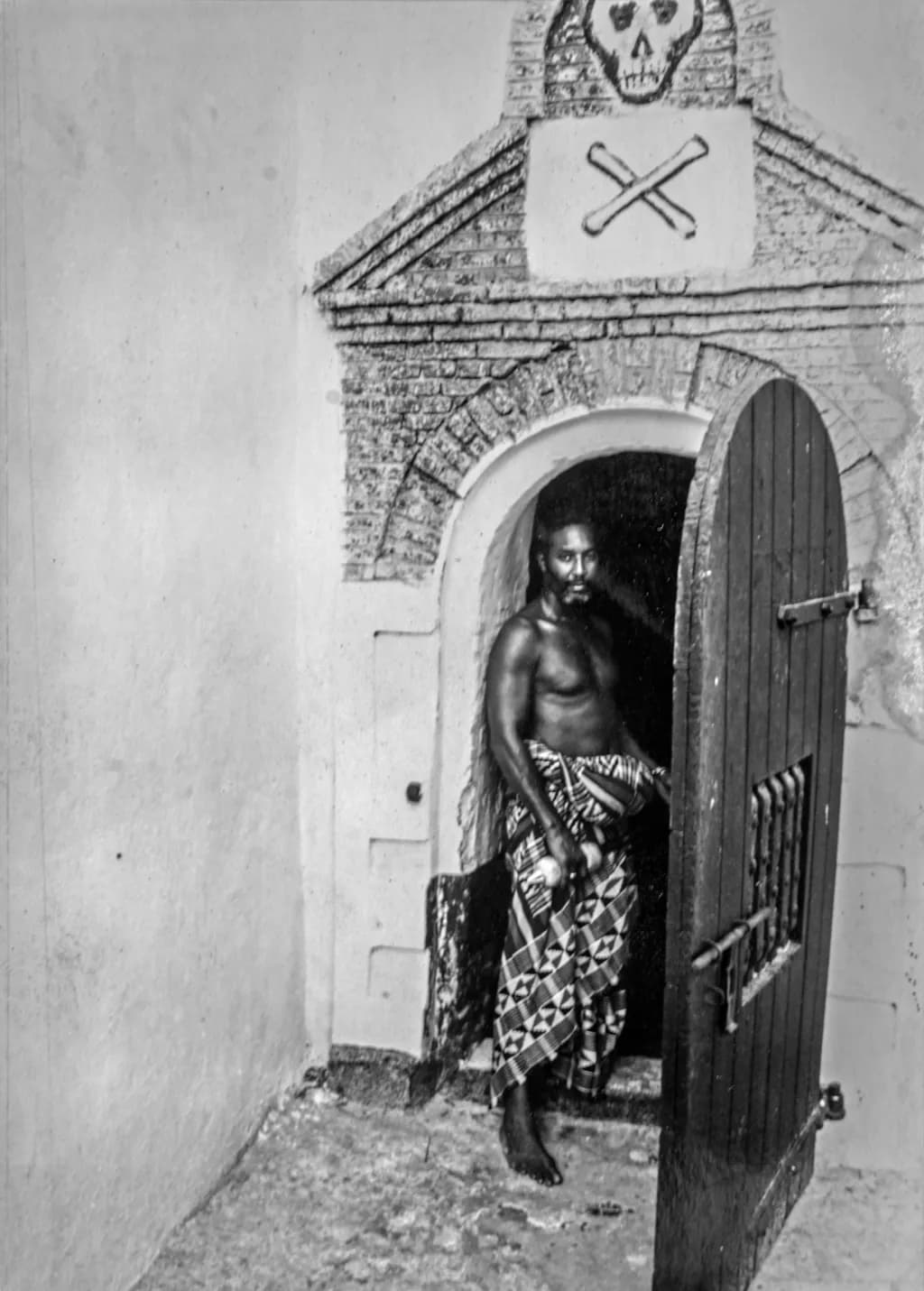 Dhoruba at Elmina Castle