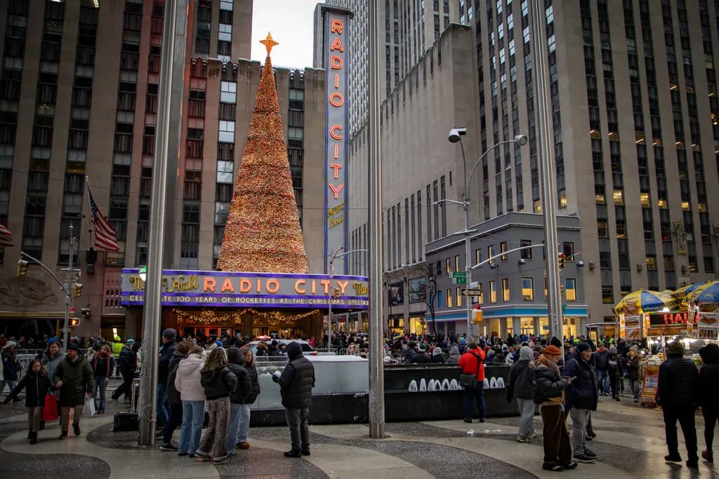 Radio City Holiday Buzz