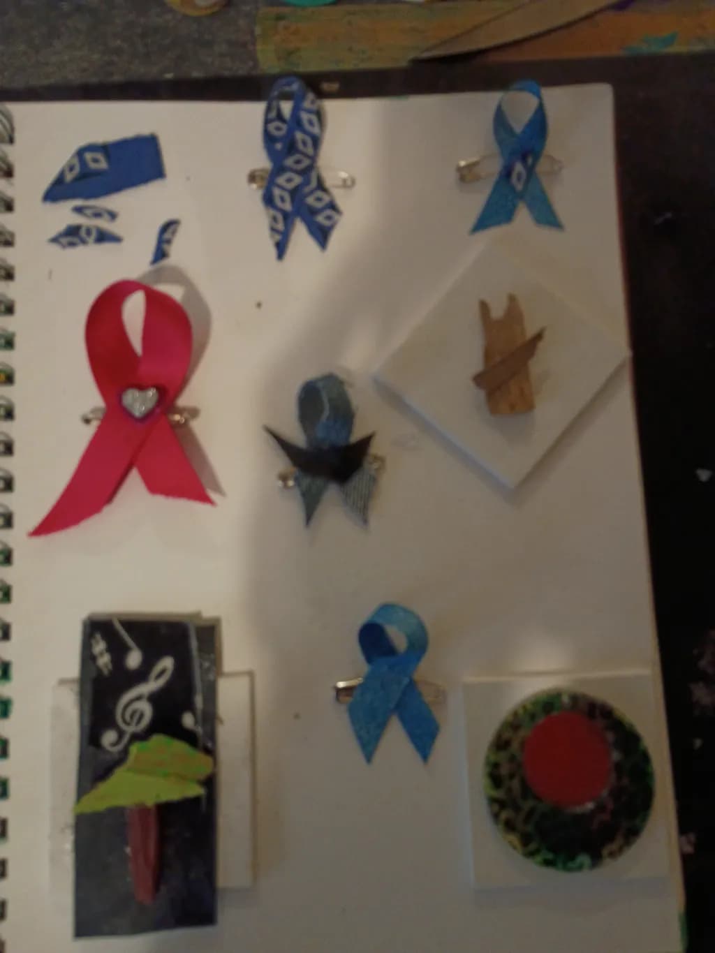 Patterned Ribbon Pins