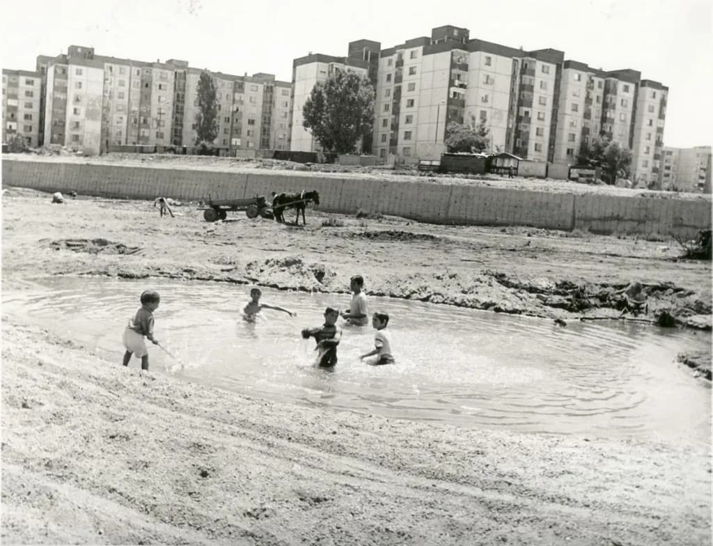 Urban Puddle Play