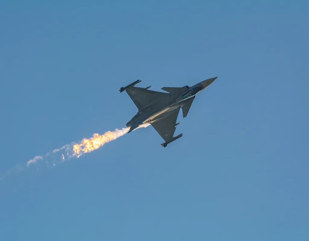 Jet Flame Burst