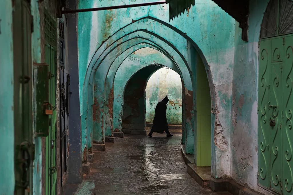 Shades of Morocco Passage