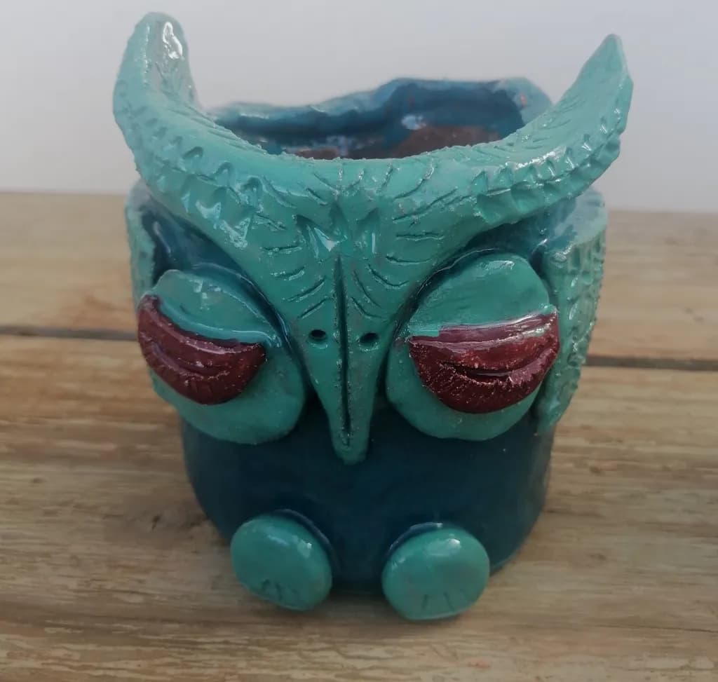 Sleepy Owl Vessel