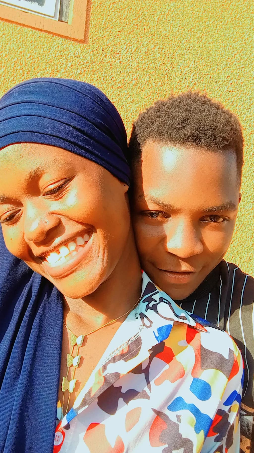 Sunlit Connection