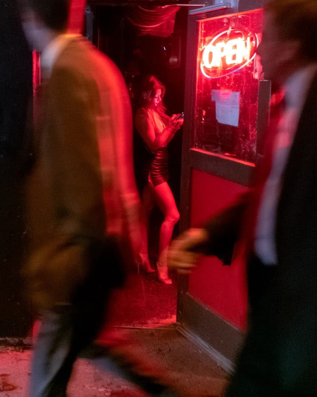 Red Light Entrance