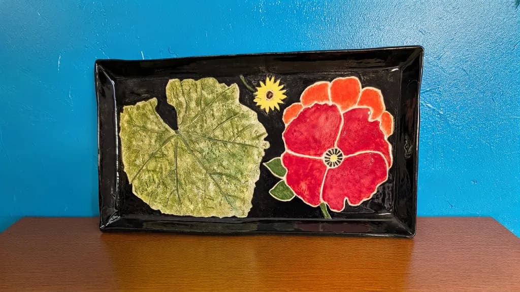 Poppy Parade Tray