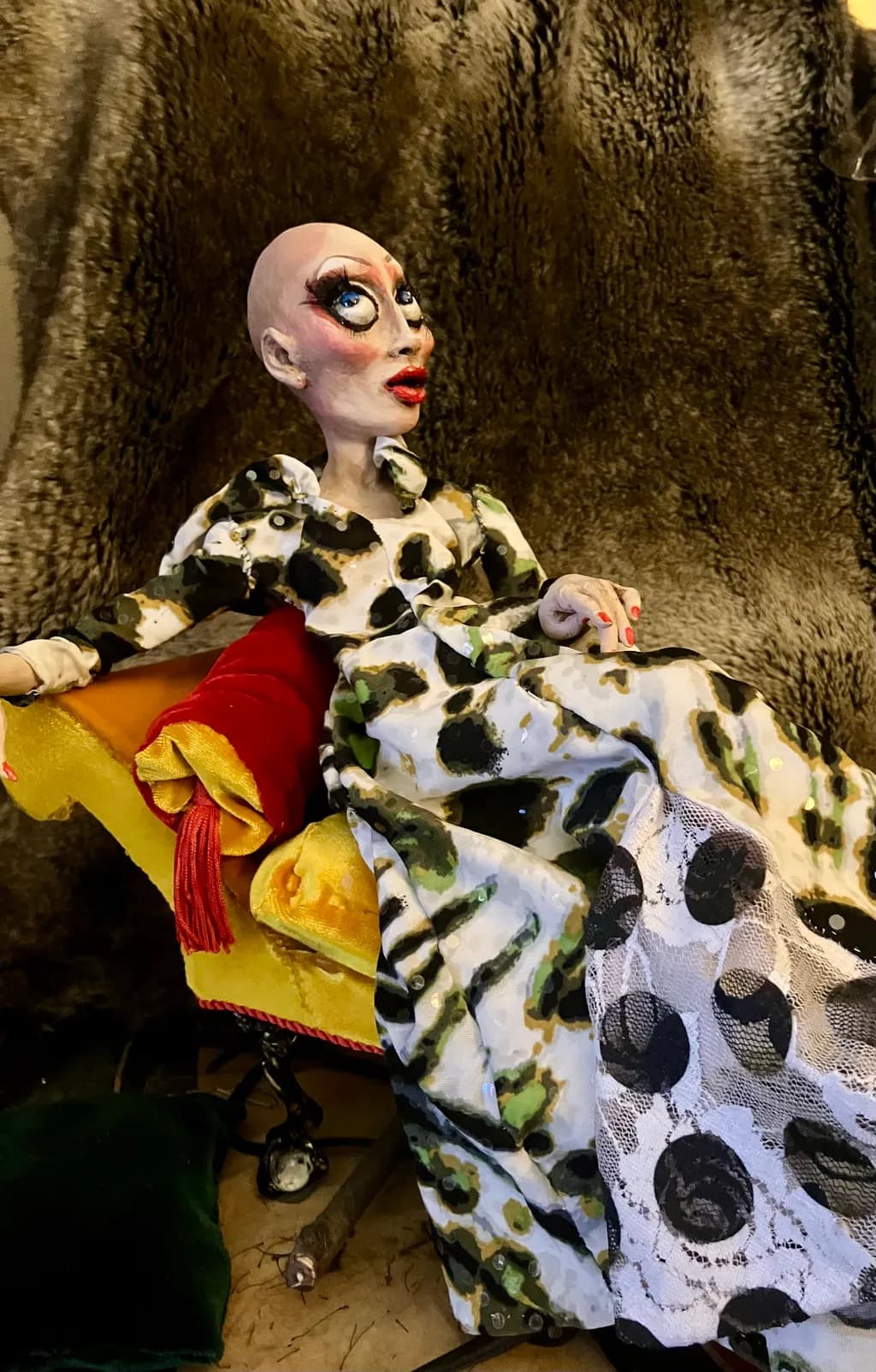 Flamboyant Recline