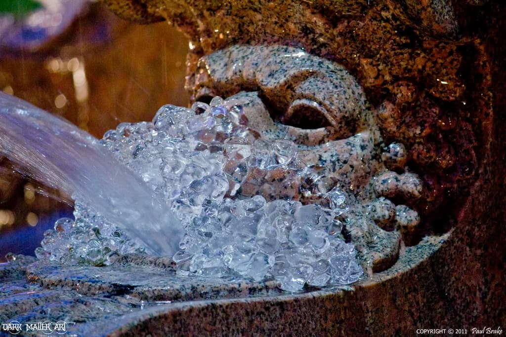Street Sculpture Waterface