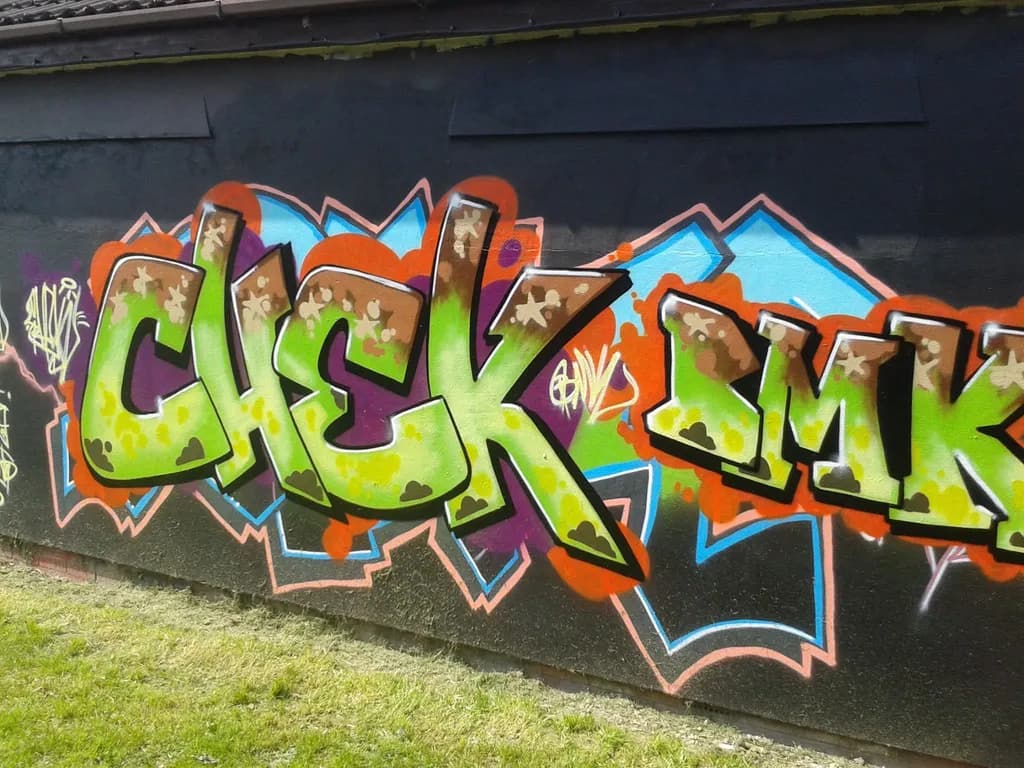Chek Smik Burst