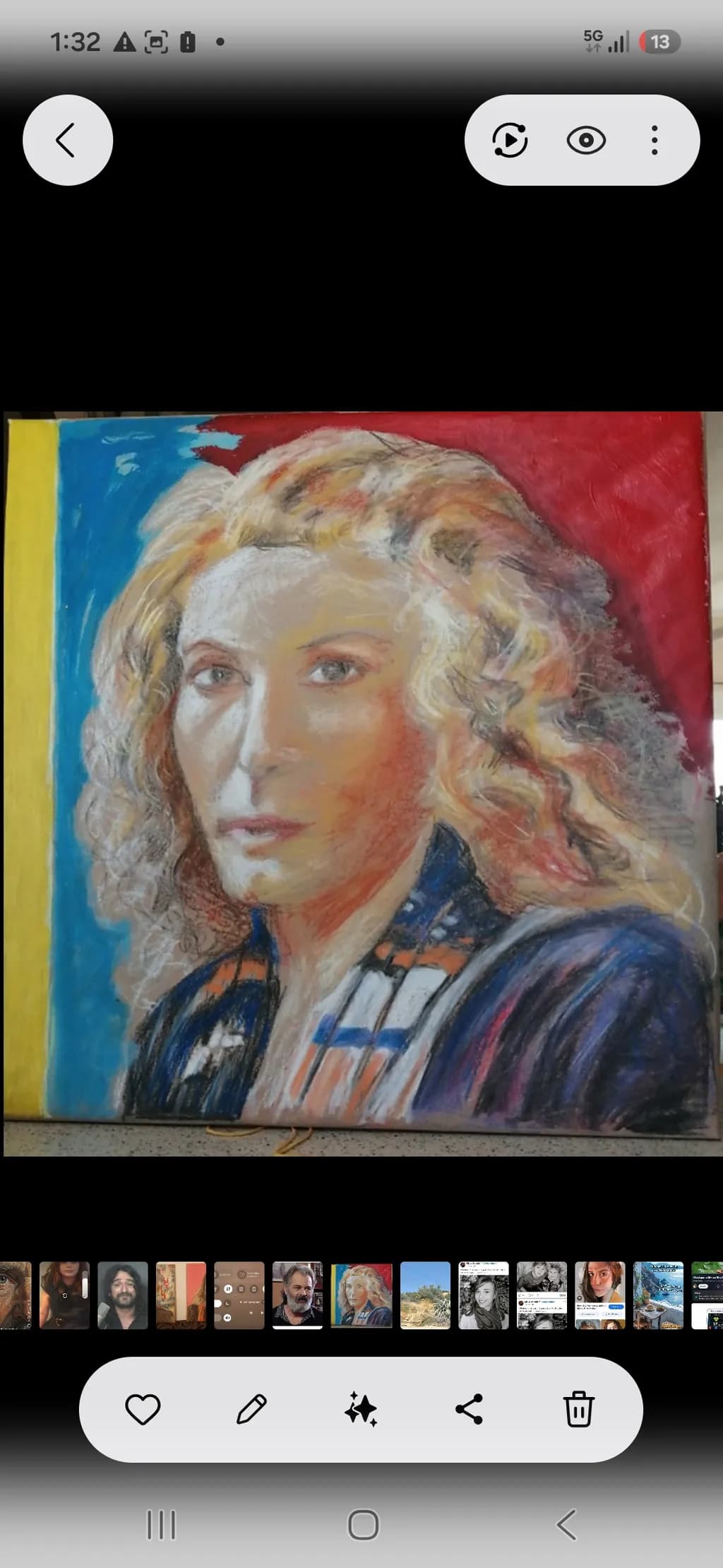 Gallery Portrait