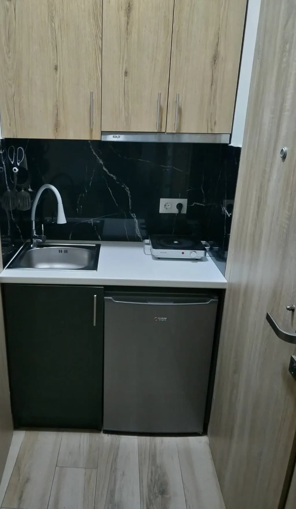 Compact Kitchenette