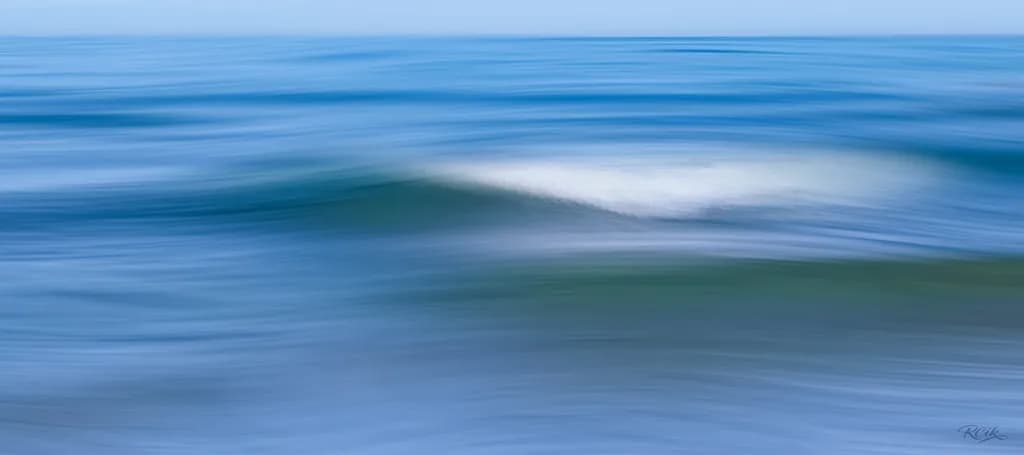 The Sea n. 2: gentle blue waves
