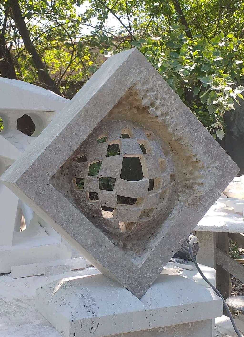 Geometric Hollow Sphere