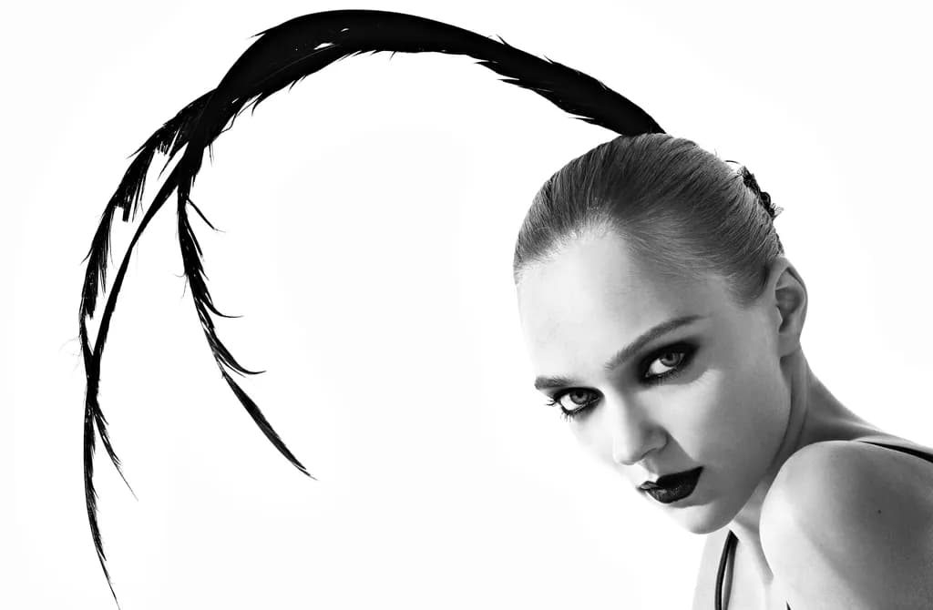 Feathered Gaze