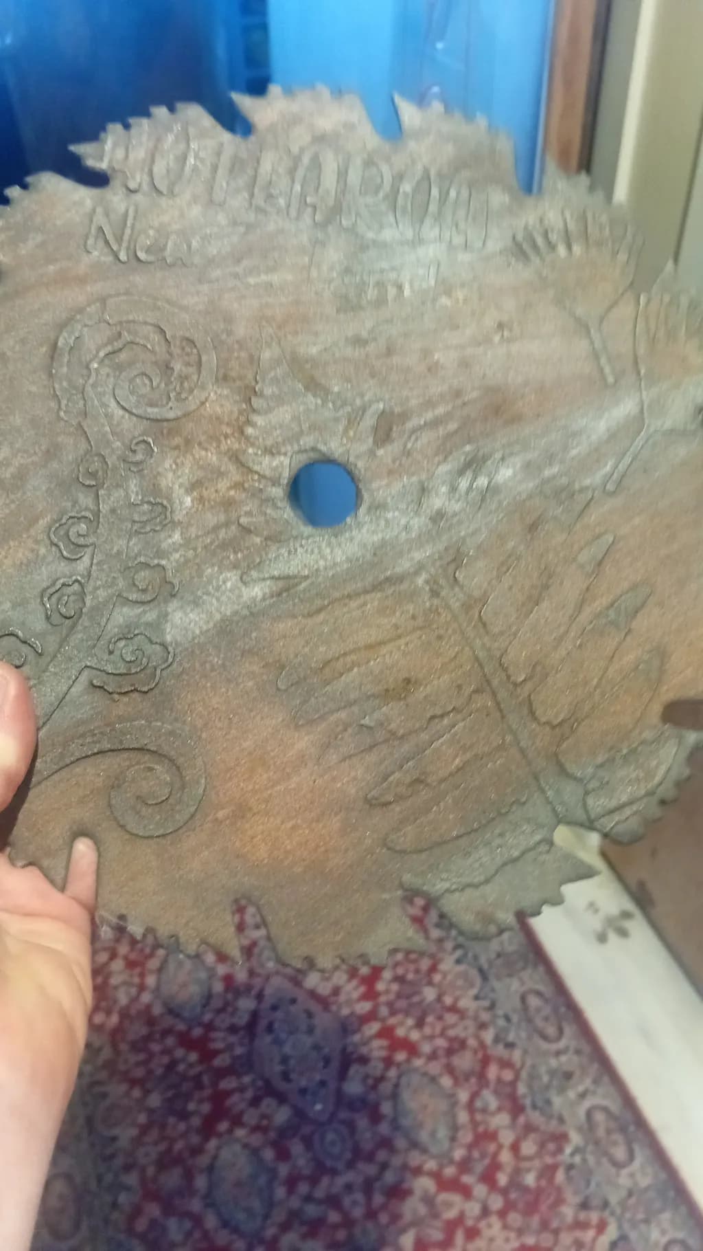 Rustic Sawleaf Carving