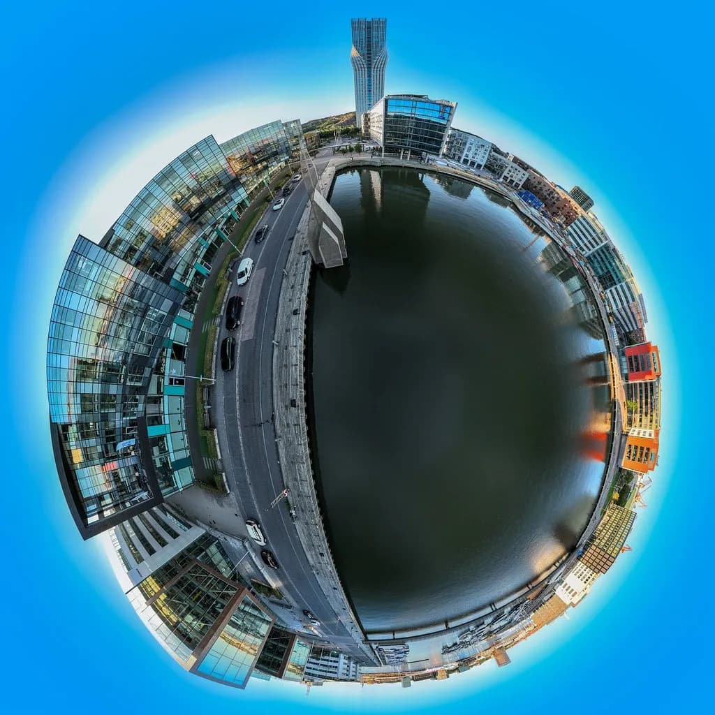 Circular Harborscape