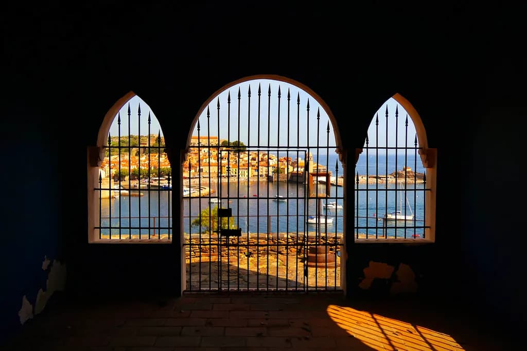 Harbor View Through Arches