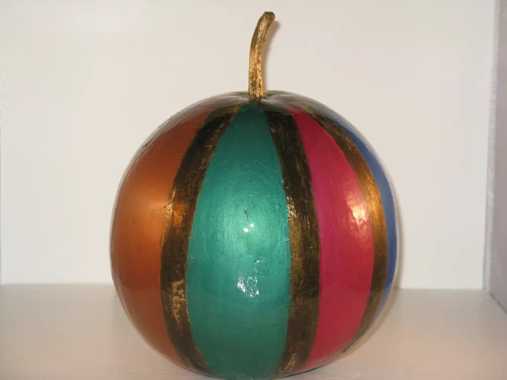 Striped Basketball Gourd