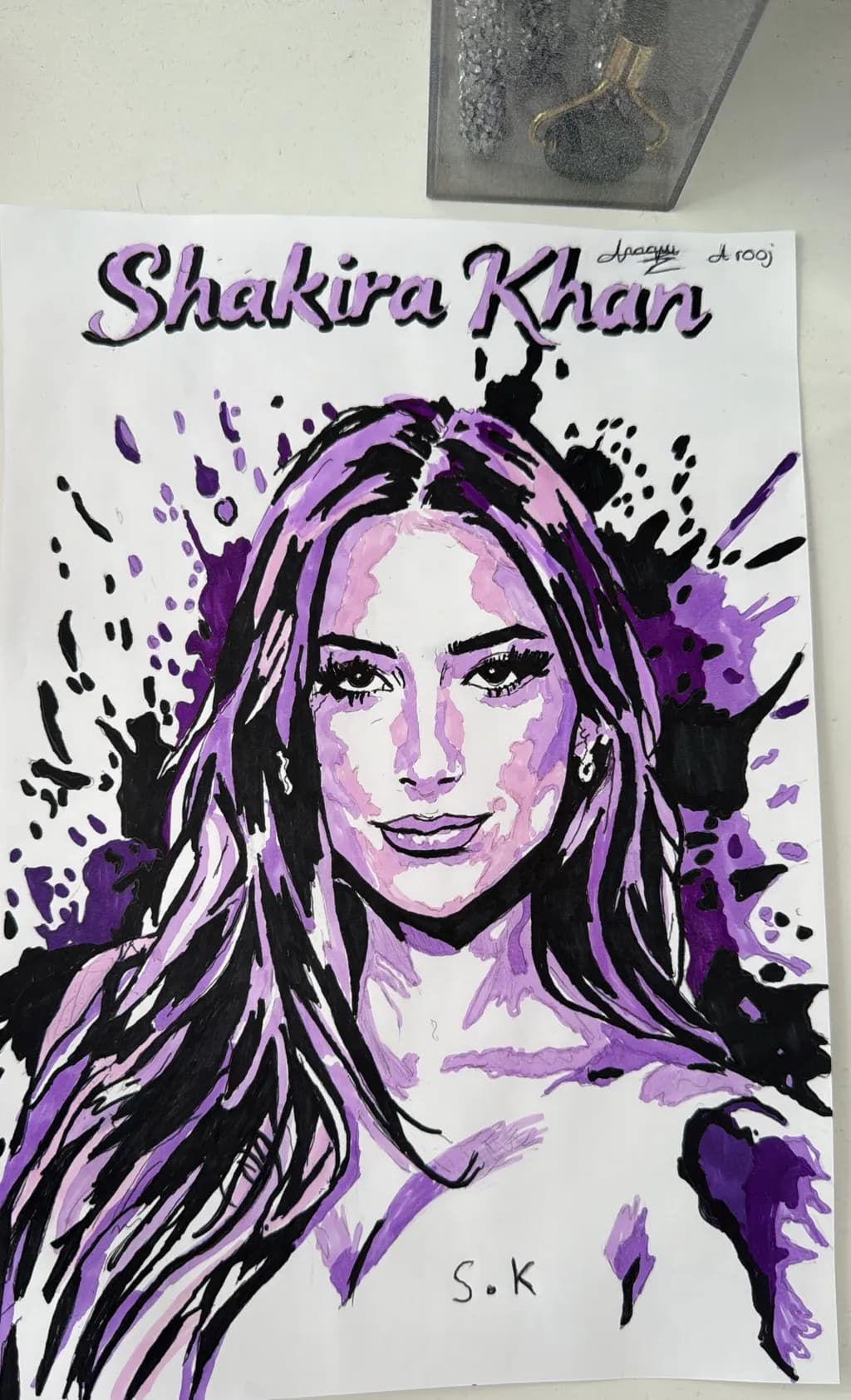 Shakira Silhouette