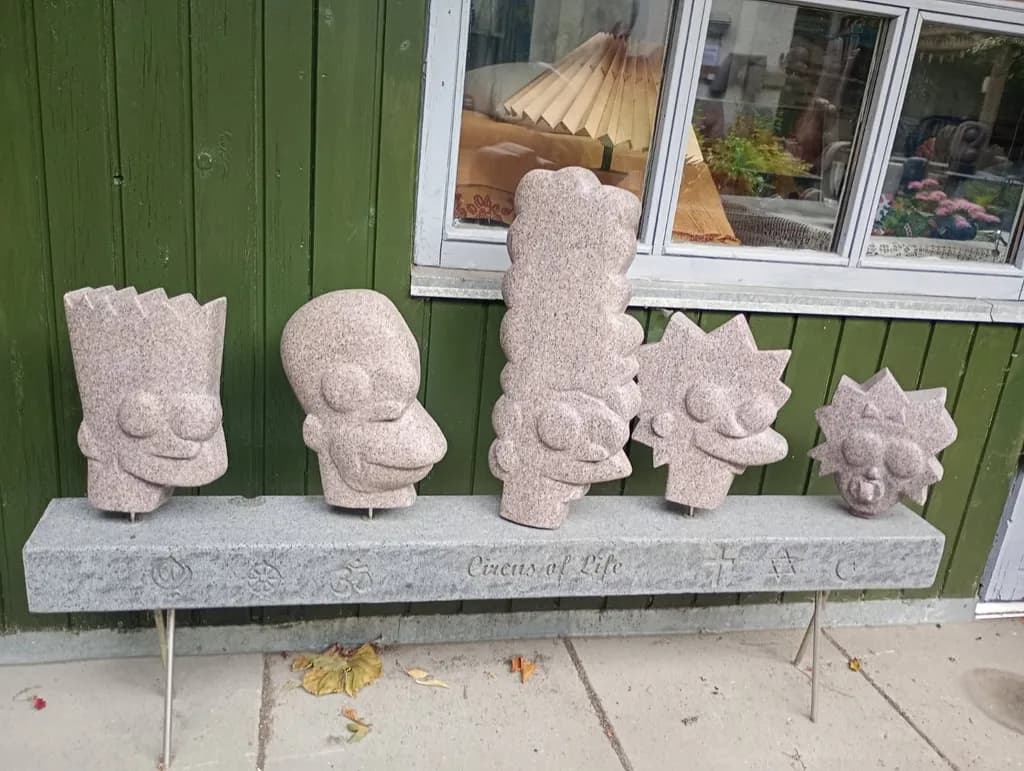Simpson Stone Heads
