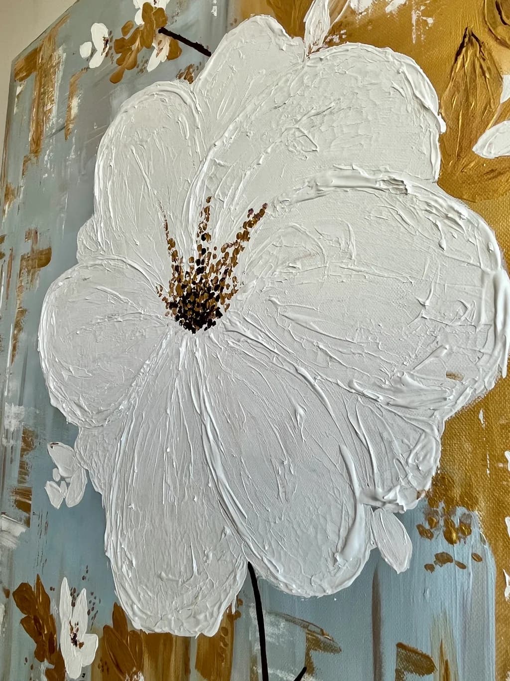 Textured White Bloom