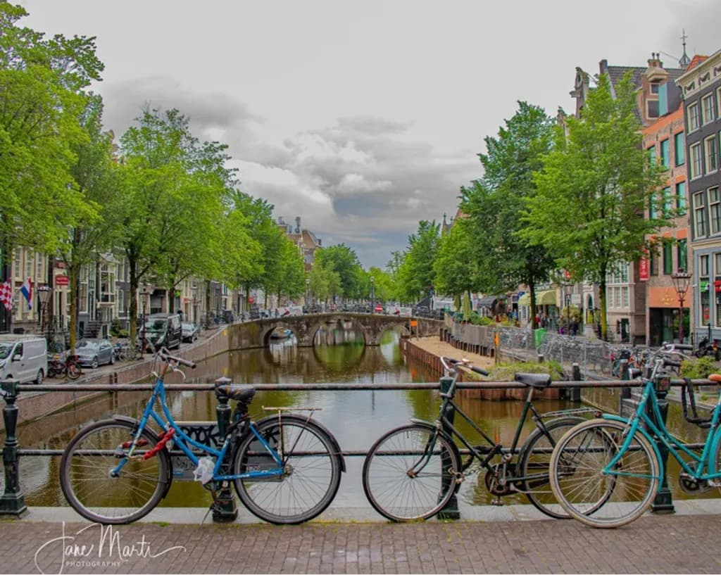 Canal Crossing