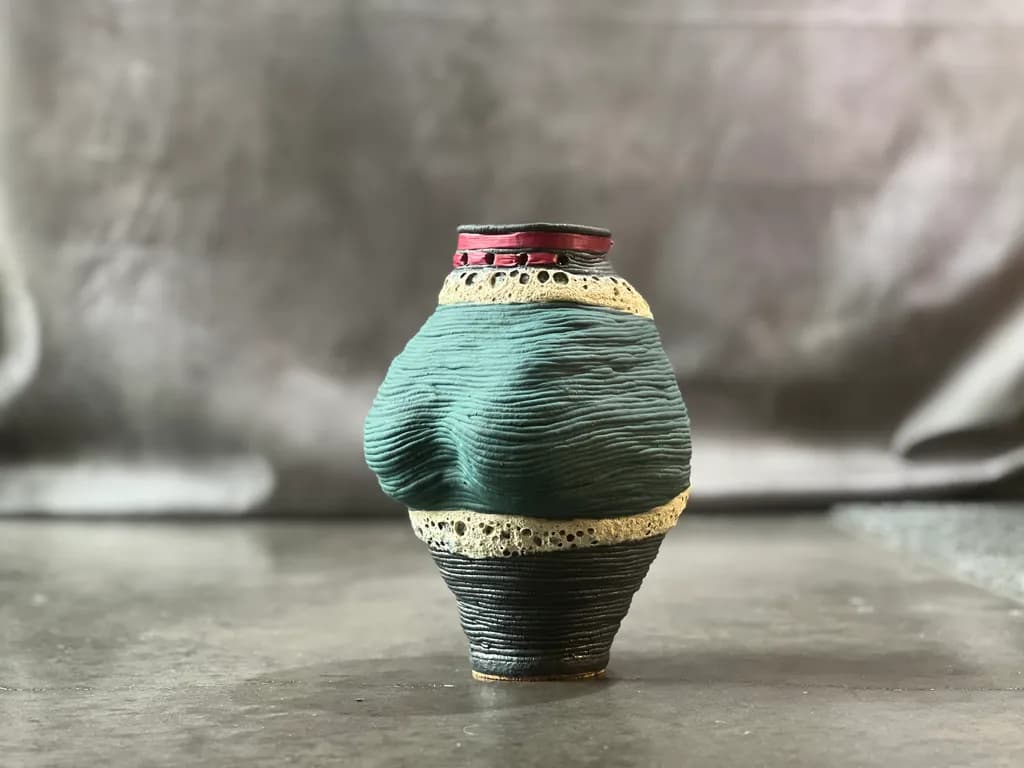 Layered Texture Vessel