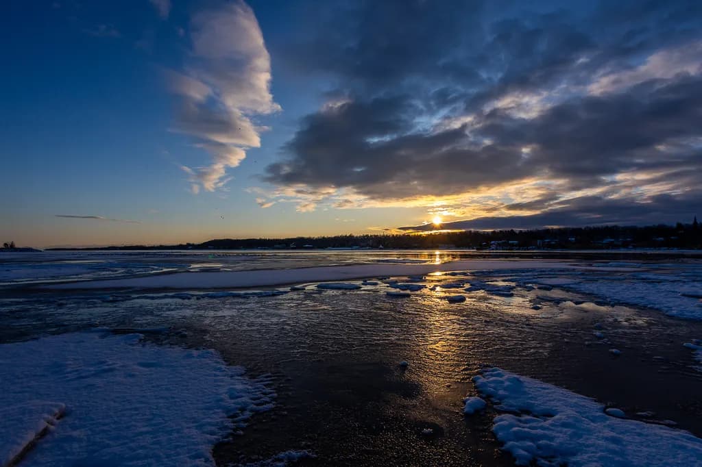 Frozen Horizon