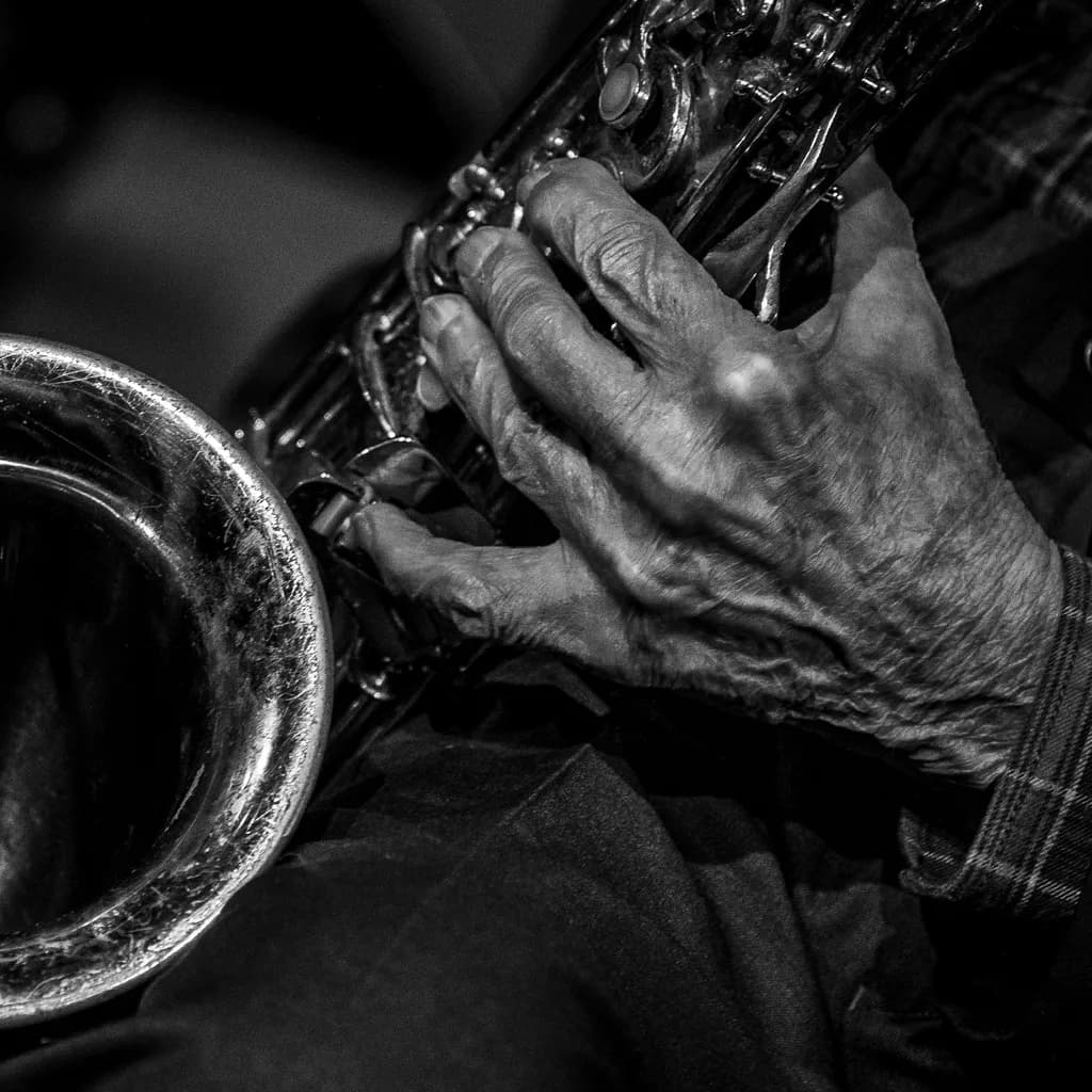 Saxophone Hands