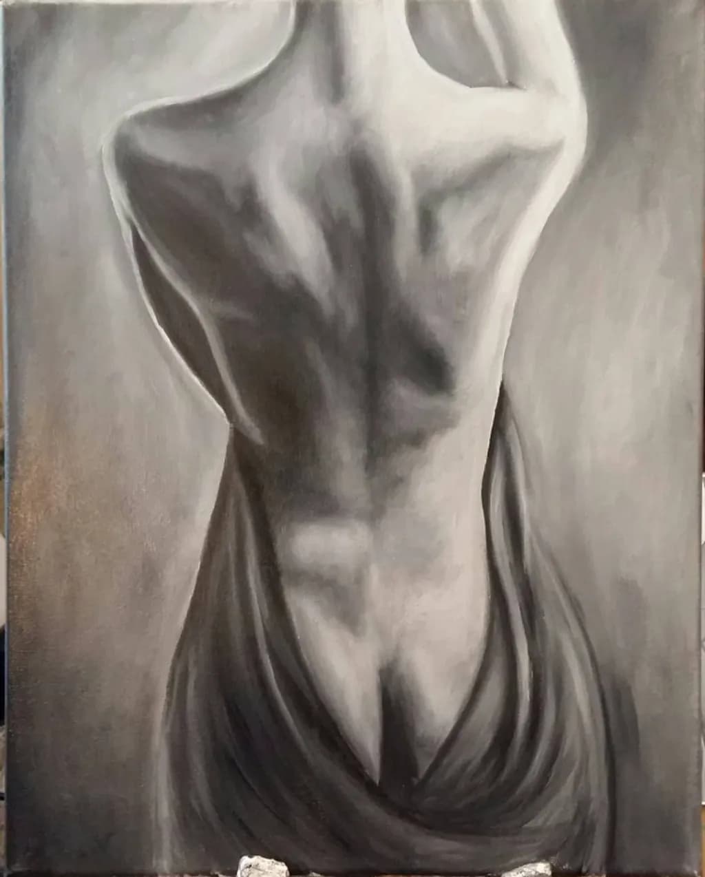 Contoured Back