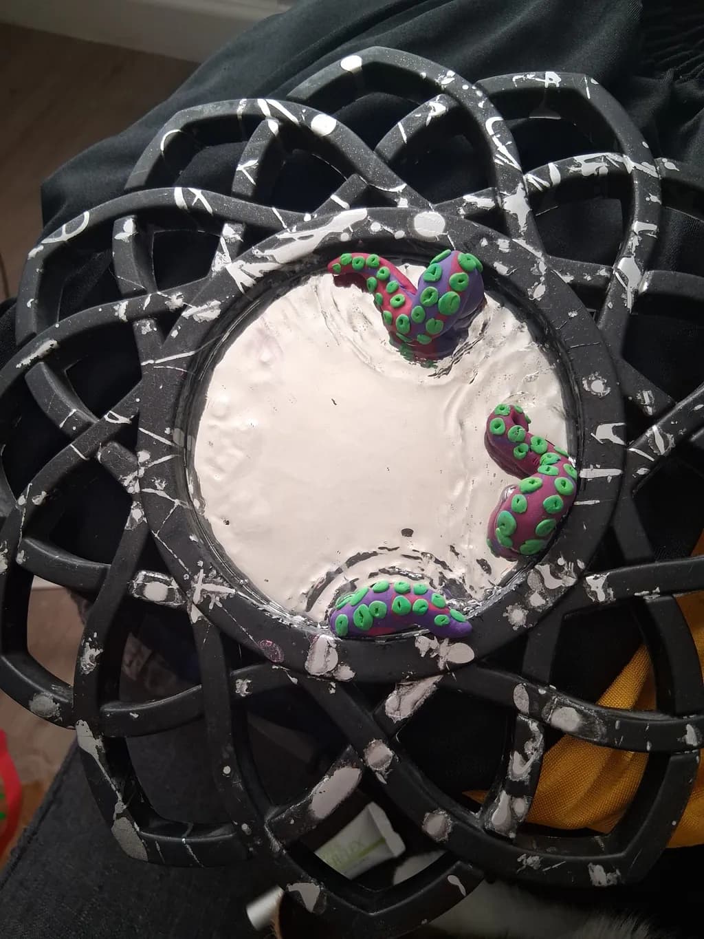 Tentacle Reflection