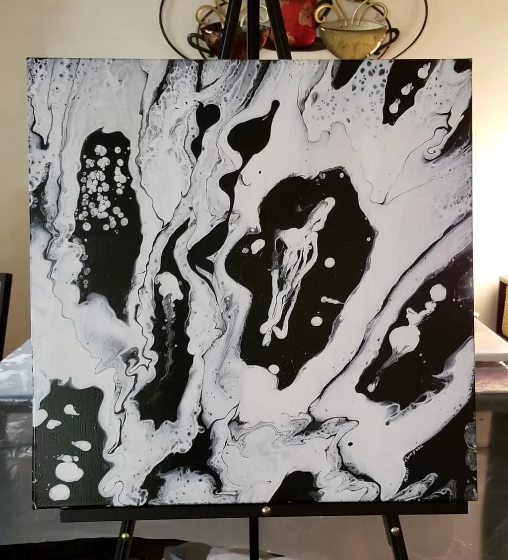 Monochrome Currents