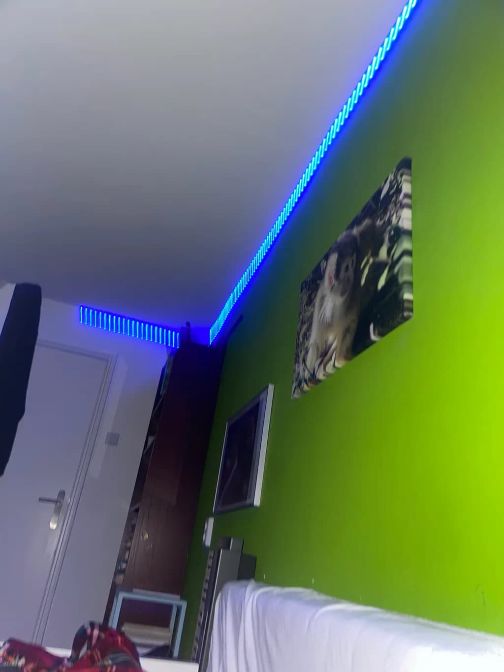 Neon Room Edge