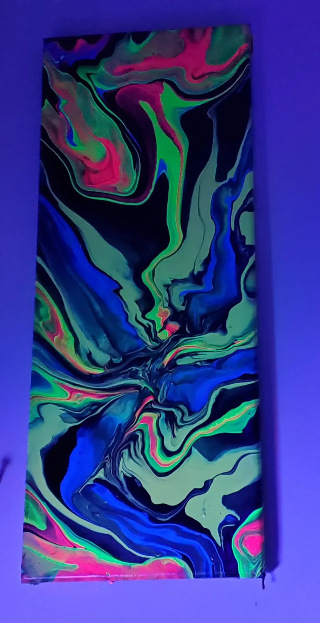 Neon Currents