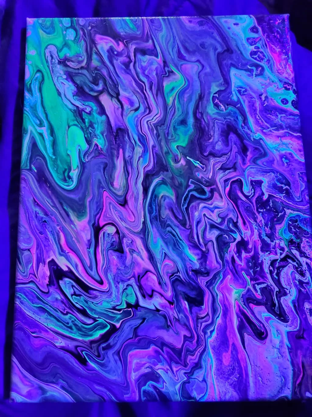 Neon Currents