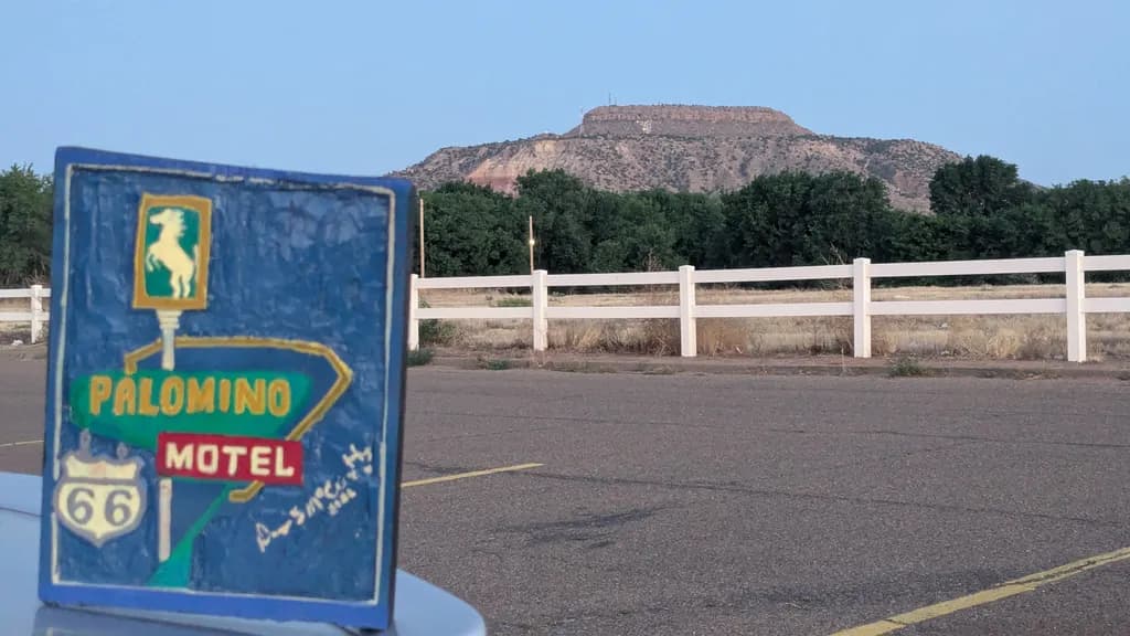 Palomino Motel Sign