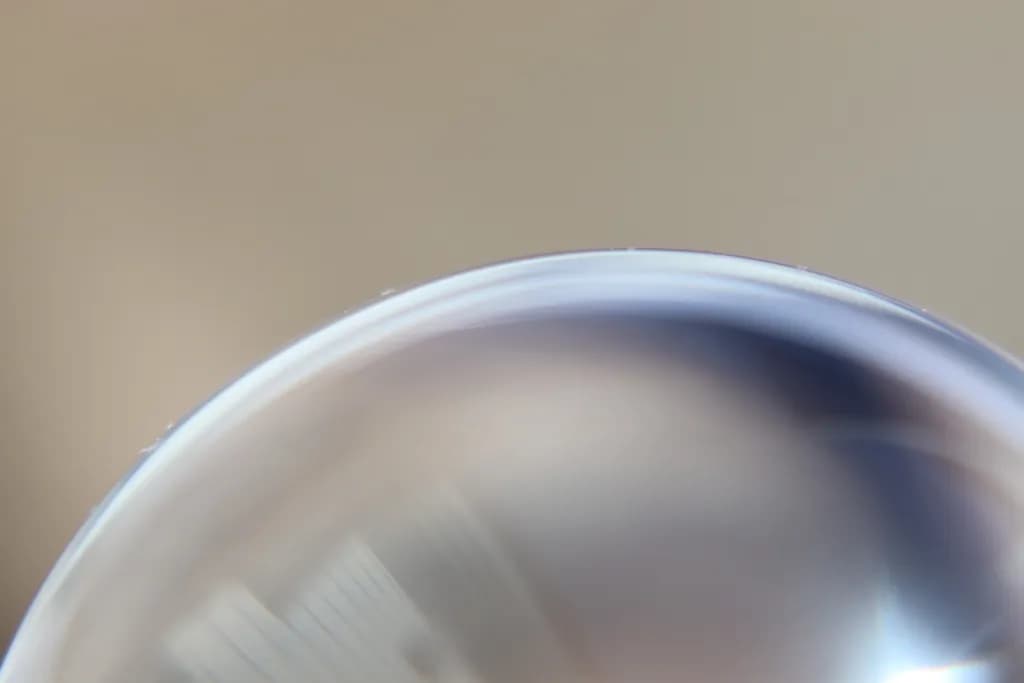 Curved Reflection