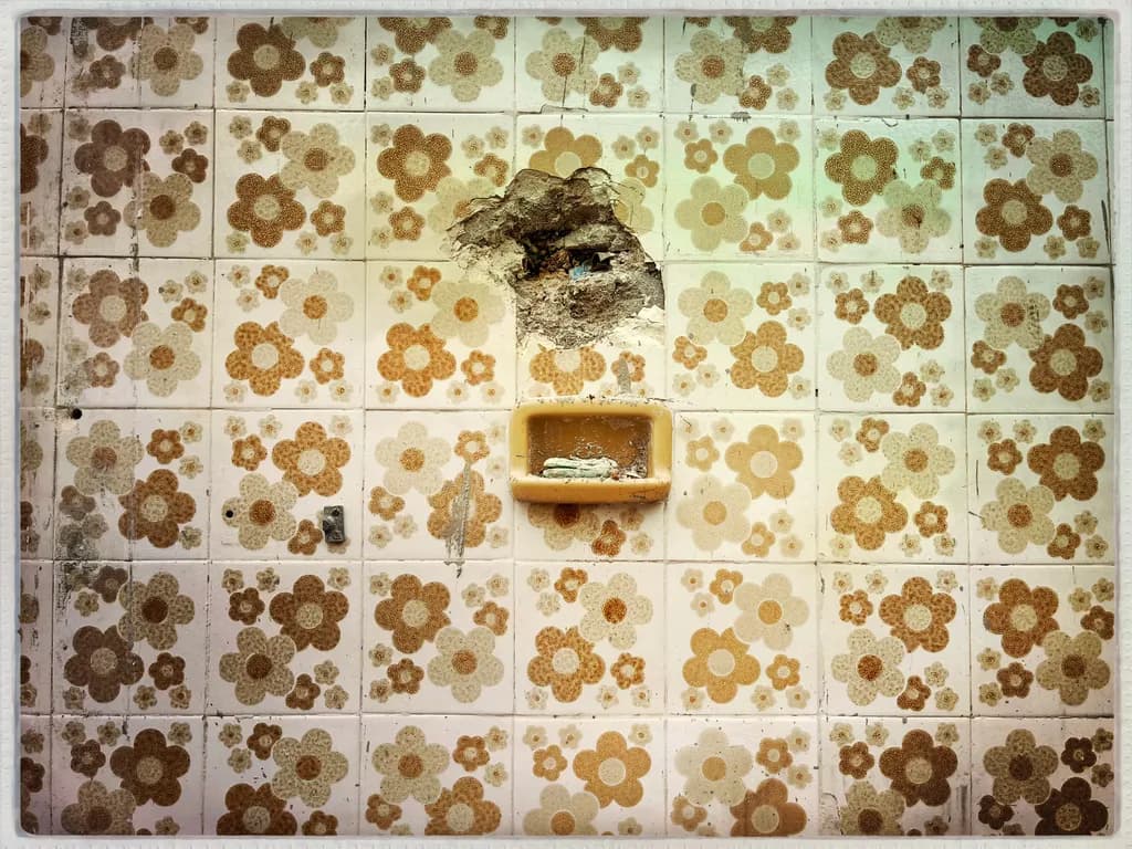 Weathered Floral Tile