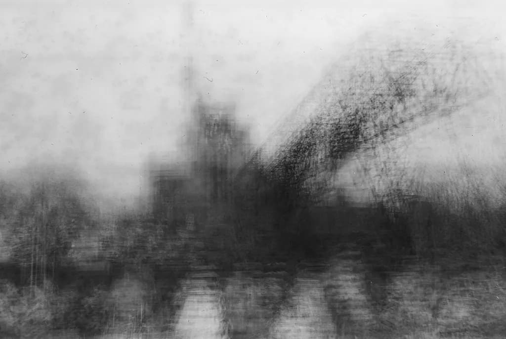 Blurred Inbound Structure