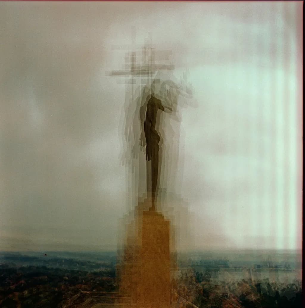 Echoes of a Statue