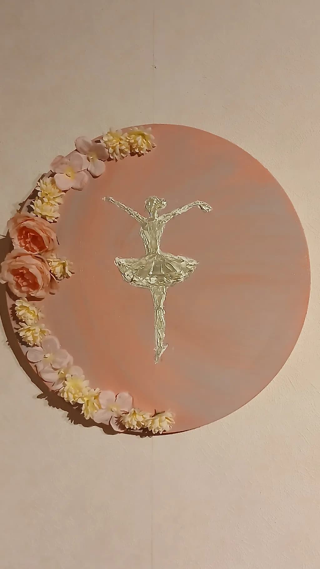 Gold Ballerina with Flowers