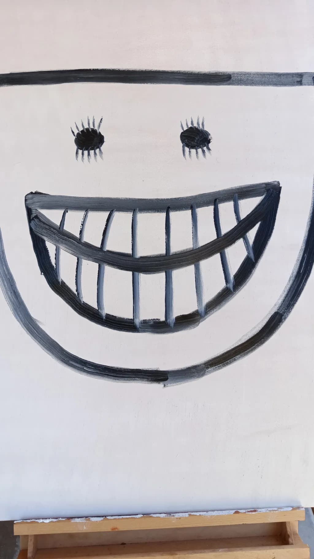 Grinning Outline
