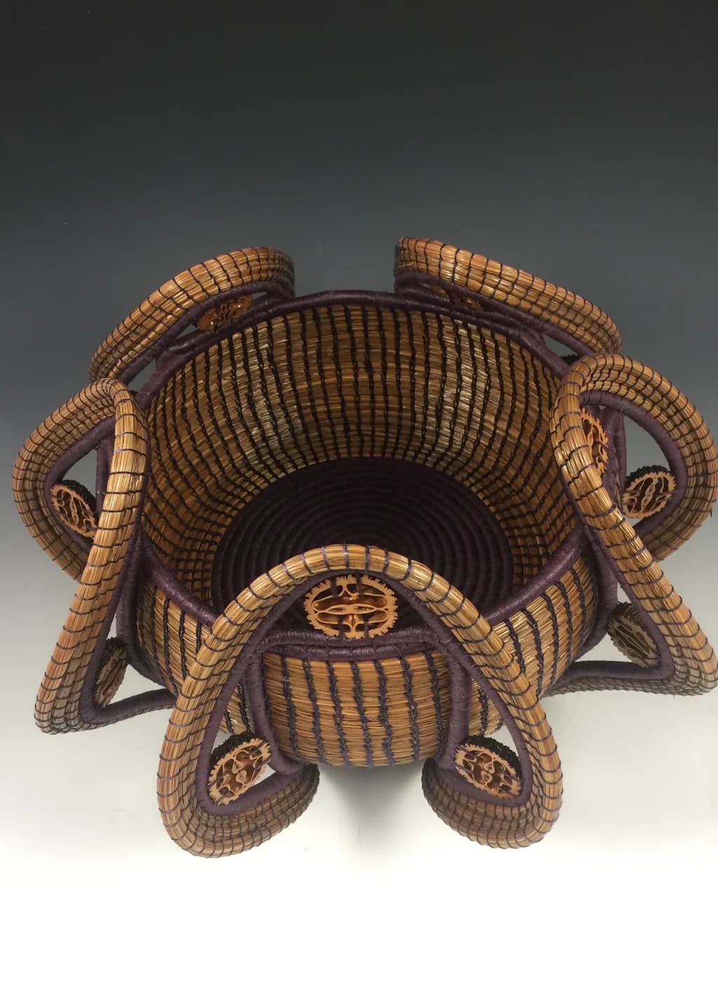 Curved Weave Vessel