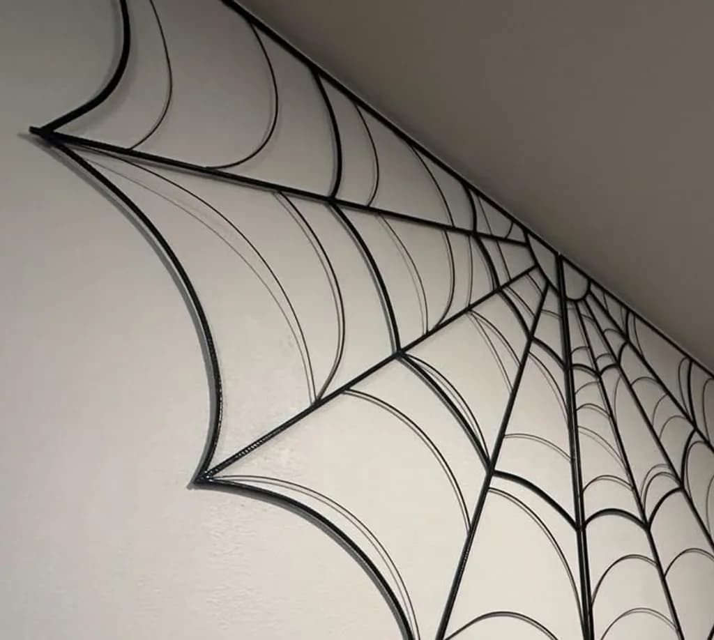 Webbed Geometry