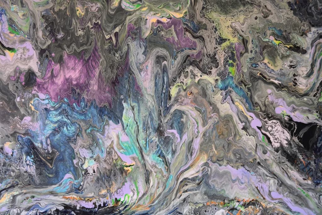 Chromatic Currents